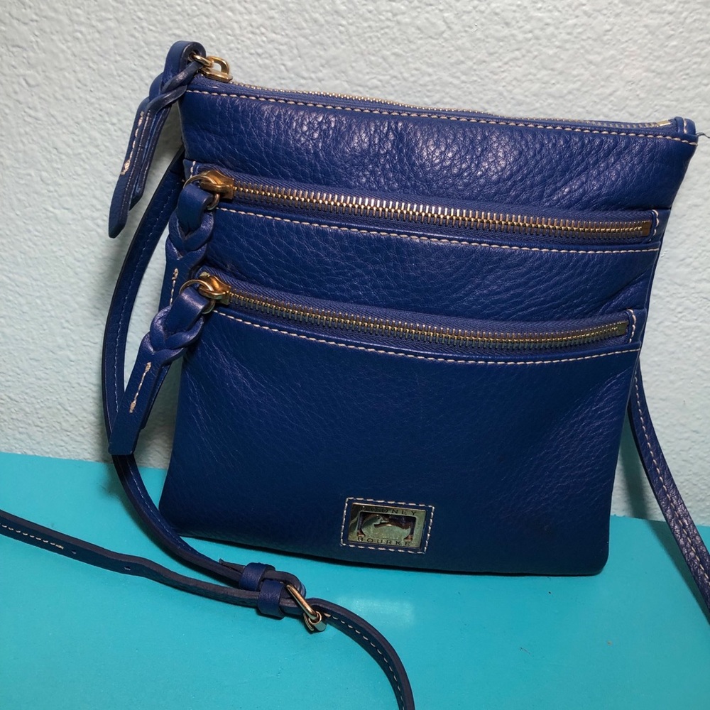 Dooney & Bourke Crossbody *